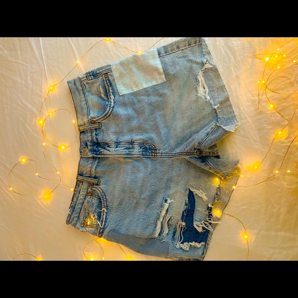 American Eagle Highest Rise ‘90’s Boyfriend Short, Size 10 (30W), Light Bleach